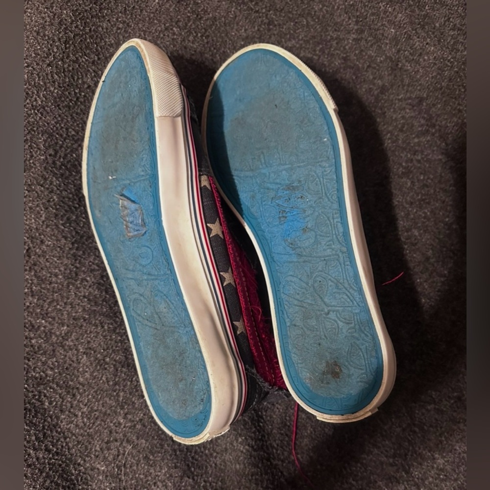 S1087 Blowfish Star Pattern Slip-On Sneakers, Sz 9 - Picture 7 of 7